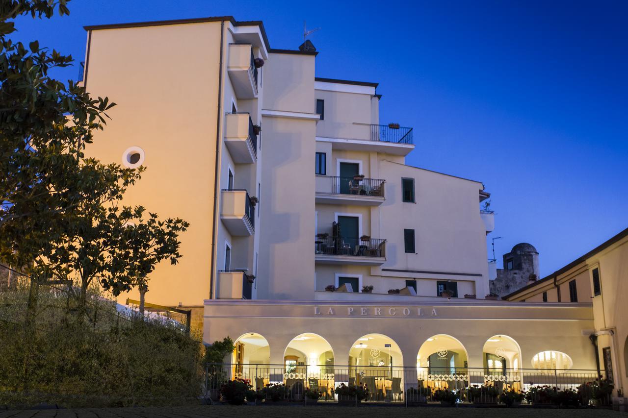 Hotel La Pergola Santa Maria di Castellabate Exterior photo